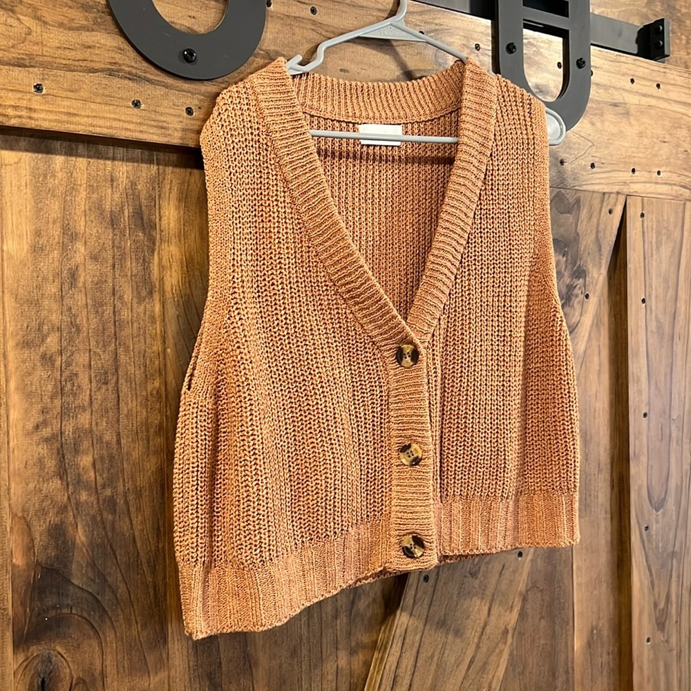 Vest sweater
